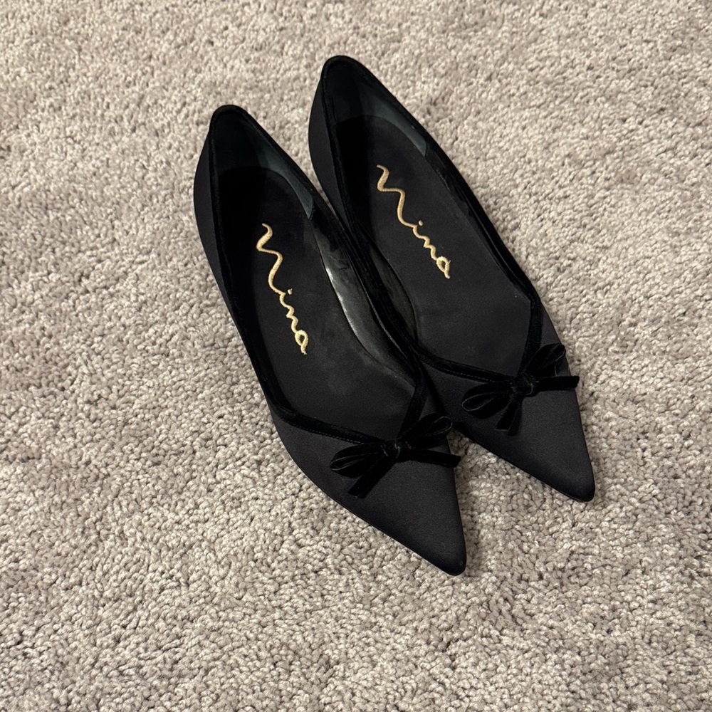 Nina Black Pointed Toe Bow Heels